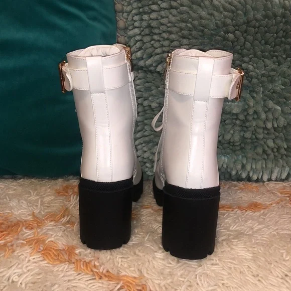 White pleather, chunky heeled boots with gold details. New, US 6.5/ EU 37 - Picture 4 of 7